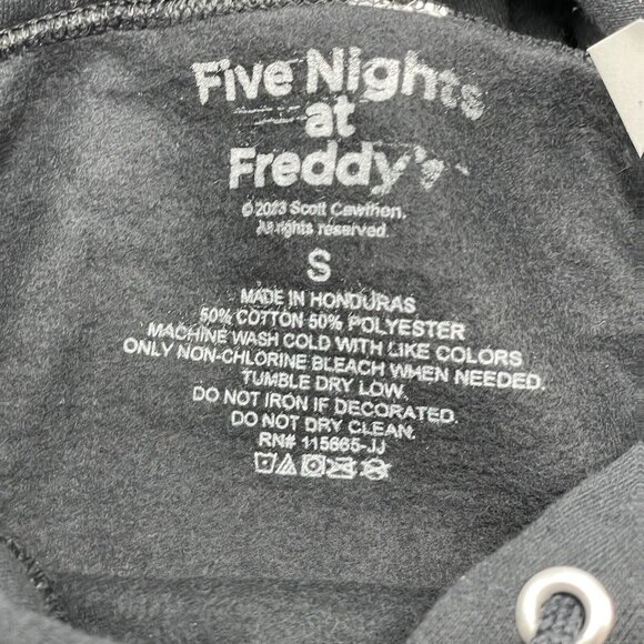 Five Nights At Freddy's Hoodie Mens SMALL Security Breach NEW - Picture 5 of 5